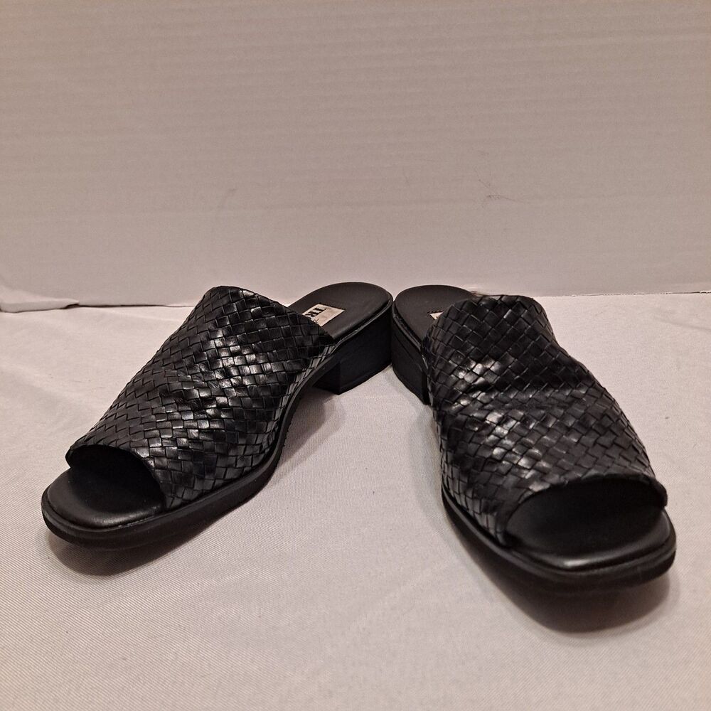 Trotters Women's Lily Woven Slide Sandals Size 8M Black Leather Block Heel
